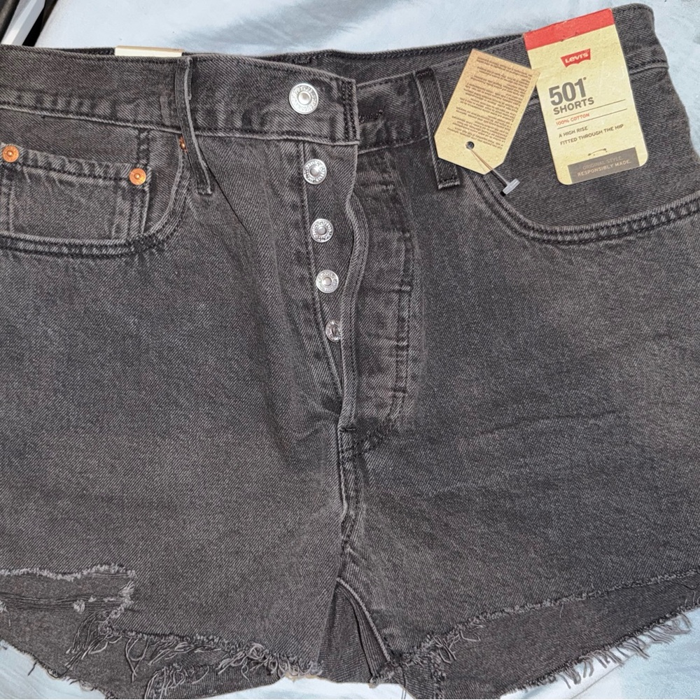 NWT Levi's Women's Black 501 Shorts Sz.31